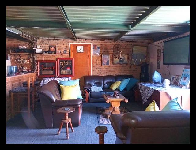 4 BEDROOM HOUSE FOR SALE IN VANDERBIJLPARK CE 2..